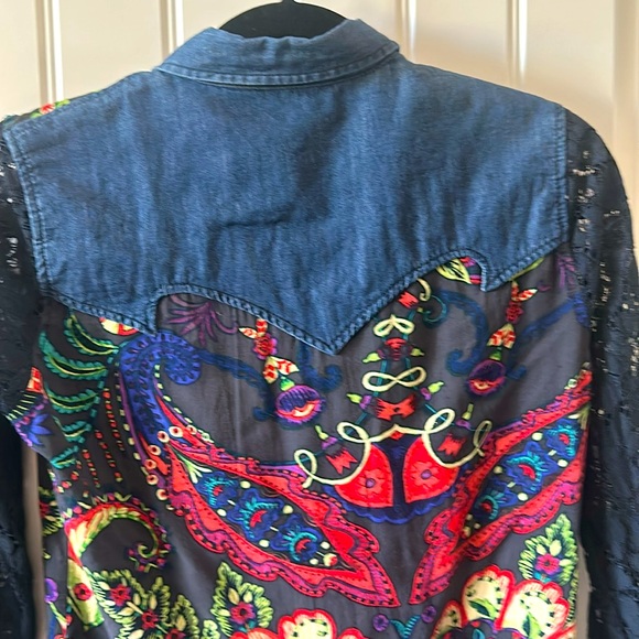 Desigual button down blouse.  Denim and floral with see thru lace sleeves - Picture 5 of 5